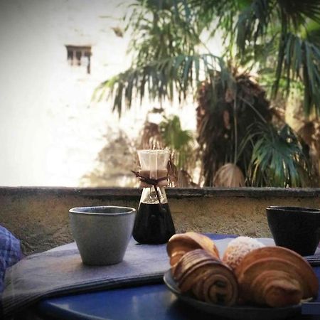 Studio Avec Terrasse Sur Cour, Authentique, Calme أفينيون المظهر الخارجي الصورة